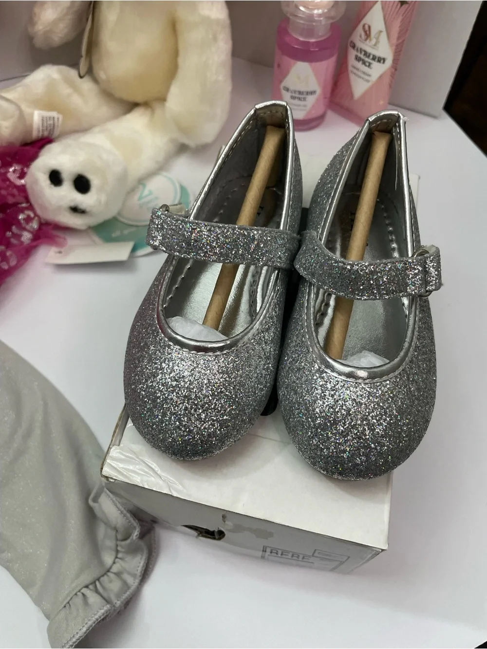 New Baby Girl Gift Bundle Set (Size 6-9M) Ready to Gift with FREE Gift for Mom!